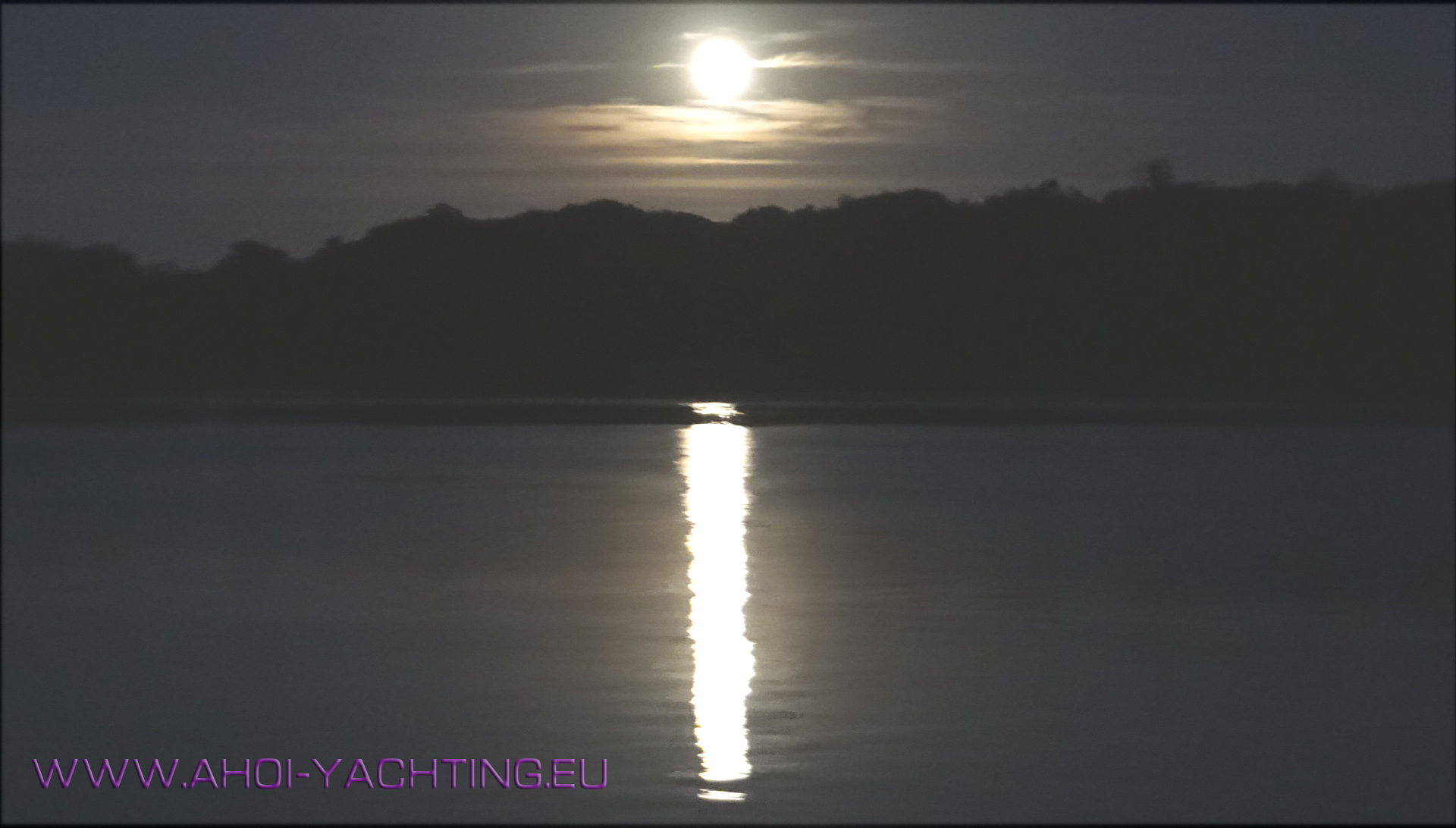 Mond über Pfaueninsel @ AHOI Yachting